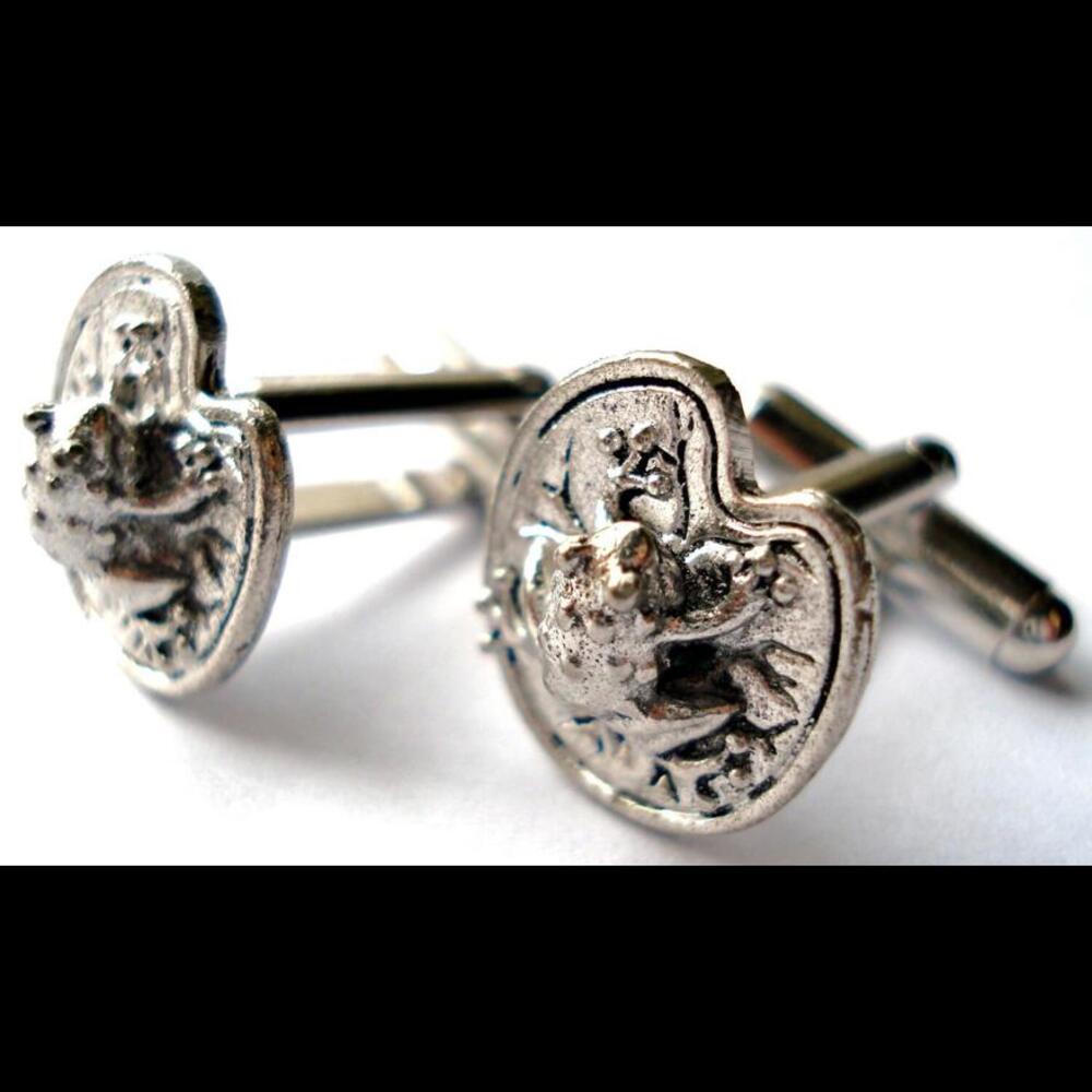 Frog on a Lily Pad Cufflinks - Picture 2 of 4